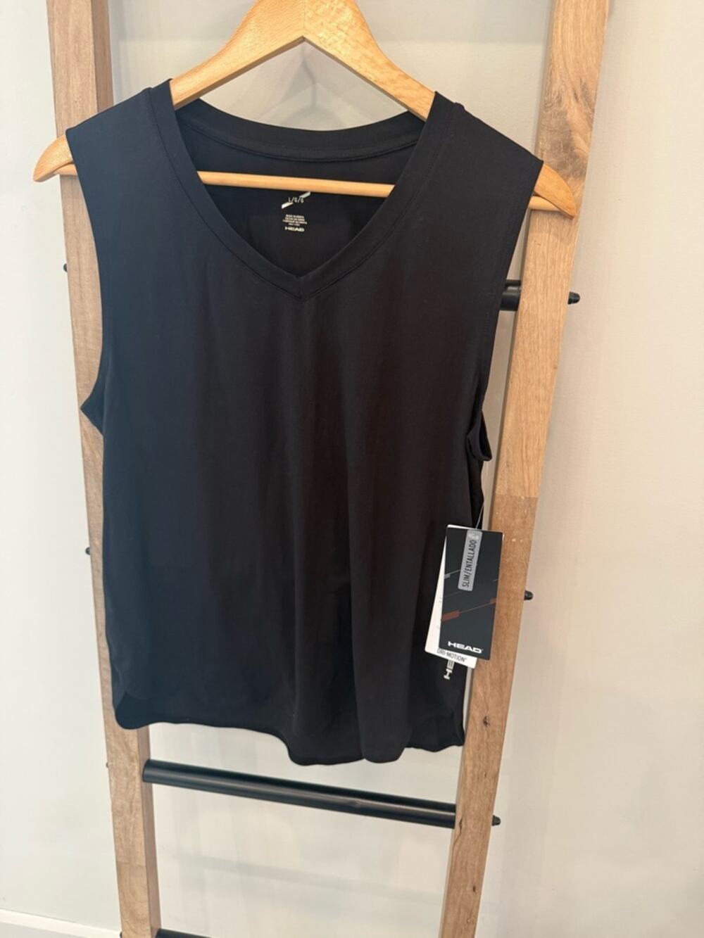 Head Black Sleeveless V-Neck Athletic Tank Top